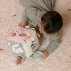 Little Dutch LD Activity Cube Flowers & Butterflies 11 Little Dutch LD Activity Cube Flowers & Butterflies -Little Dutch Sale Shop 0016912 little dutch activity cube flowers butterflies flowers butterflies 1