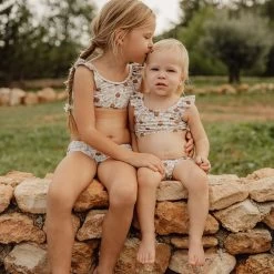 Little Dutch Flounce Bikini Set Vintage Little Flowers 7 Little Dutch Flounce Bikini Set Vintage Little Flowers -Little Dutch Sale Shop 0023567 bikini volants vintage little flowers 98 104