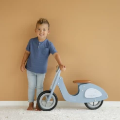 Little Dutch Scooter Hout Blue 8 Little Dutch Scooter Hout Blue -Little Dutch Sale Shop 41 b7ae7d31 7a05 4091 85df 767083b6d35a
