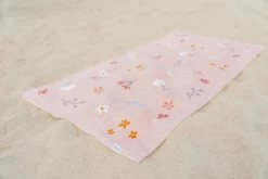 Little Dutch Beach Towel Little Pink Flowers -Little Dutch Sale Shop LD125117 01 750x 79d254ce 9aa4 48b8 b67c 406f8992942c