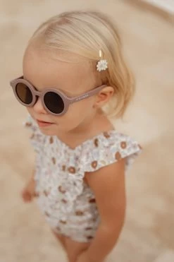 Little Dutch Child Sunglasses Round Shape Mauve -Little Dutch Sale Shop LD125230 11 750x 2115ab9b a966 4ae8 8a02 fc35435ce60a